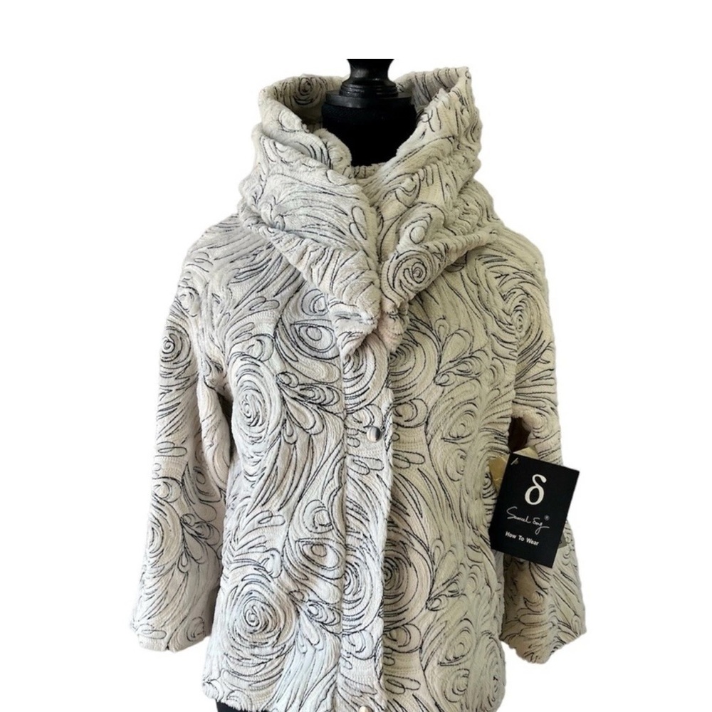 NWT Samuel Dong Woman’s Coat Jacket Embroidered Sz S Floral Style #17722